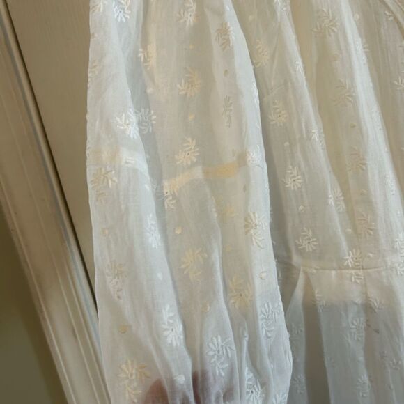 New Midsummer Dress by Cabi #5943 Embroidered Eyelet Button Front Sz 8 - Picture 7 of 14